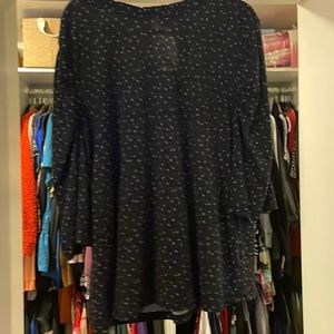 New Nordstrom rack stretchy 3-quarter sleeve blouse with frill collar